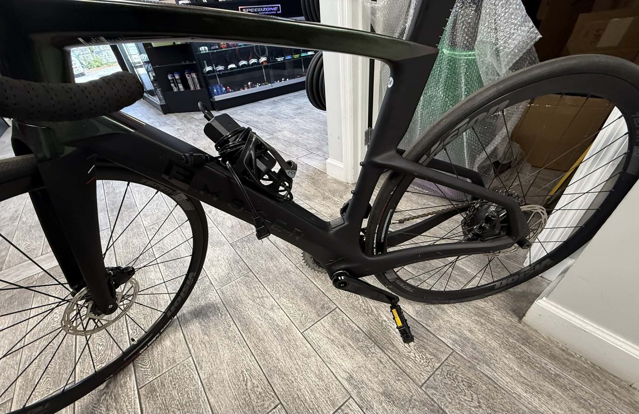 Fantic F-Moser-Rd-Rival-My23-Lg - (Open Box)