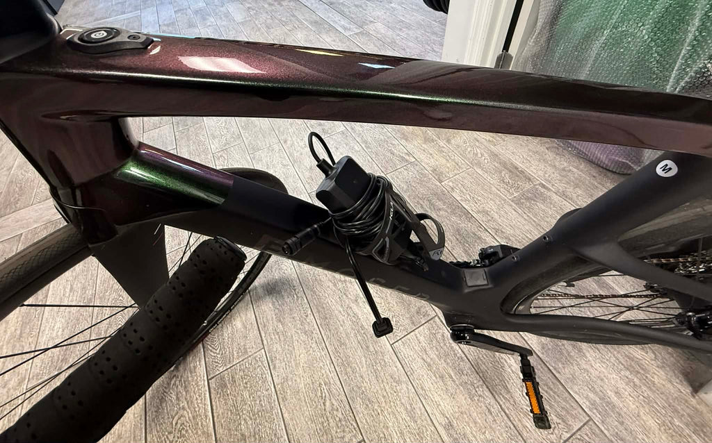 Fantic F-Moser-Rd-Rival-My23-Lg - (Open Box)